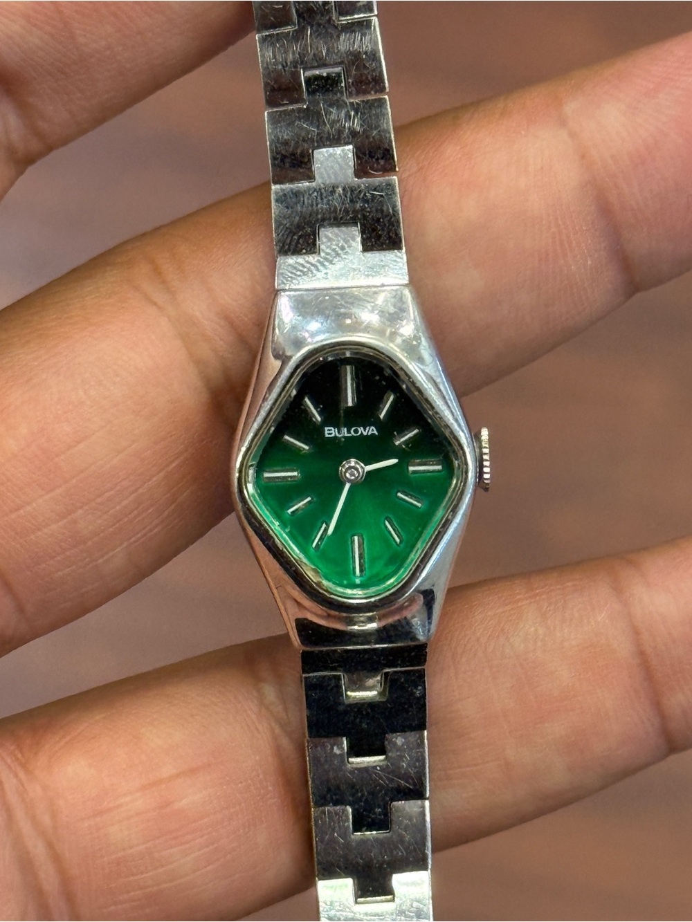 Bulova Ladies Vintage 70s Green Dial manual winding watch small dial